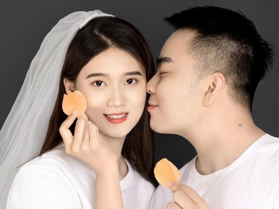 拍摄情侣照片的意义与效果（捕捉爱情瞬间，美丽留存于相片）