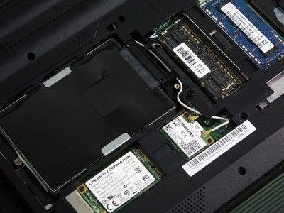 如何将PS3连接到SATA设备（使用SATA连接器将PS3与硬盘驱动器或其他SATA设备连接起来）
